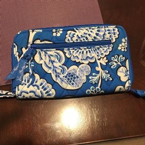 Wallet/wristlet! Vera Bradley!